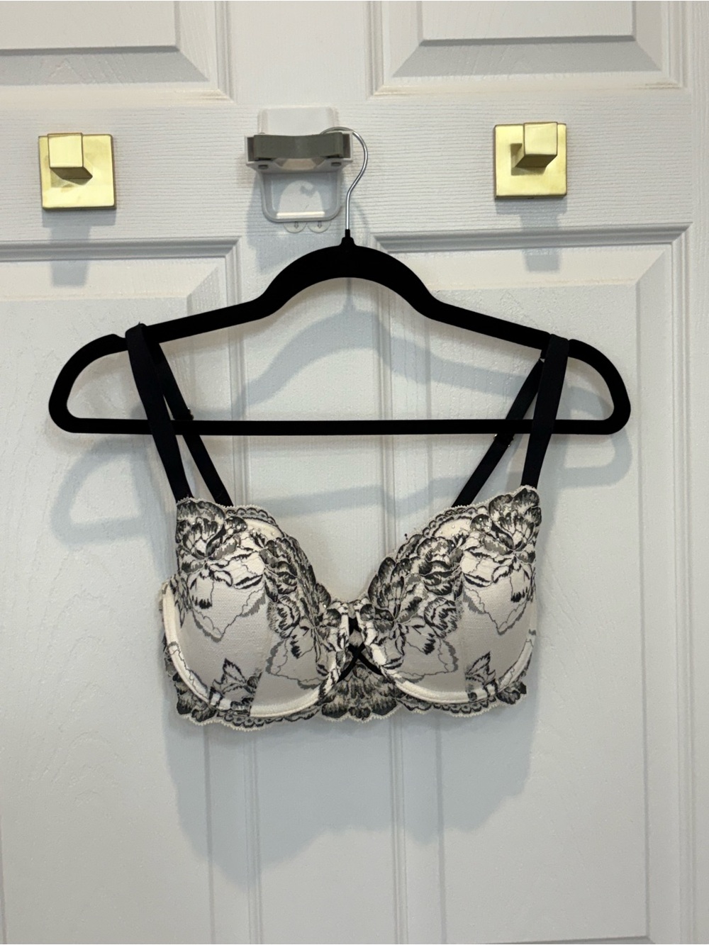 Le Senza Black and White Floral Lace Balconette Bra #1500